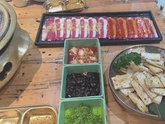 -红沃烤肉(家乐福2部店)