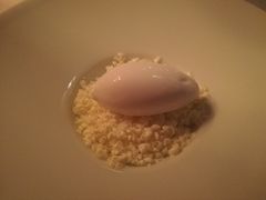 椰子冰淇淋配芝士碎-三嚥阁 La Villa Restaurant