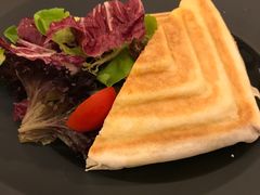 吞拿鱼配马苏里拉芝士及番茄干-Salon de The de Joel Robuchon(外滩18号店)