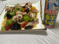 -宾朋海鲜特色美食餐厅·纯手工鲅鱼水饺(兴海路店)