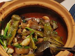 -八府香鸭·啫啫煲(华山路店)