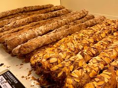 -HOT CRUSH趁热集合·现烤面包(环球港店)