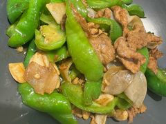 本地螺丝椒小炒五花肉-大师傅金奖啤酒鱼(西街口总店)