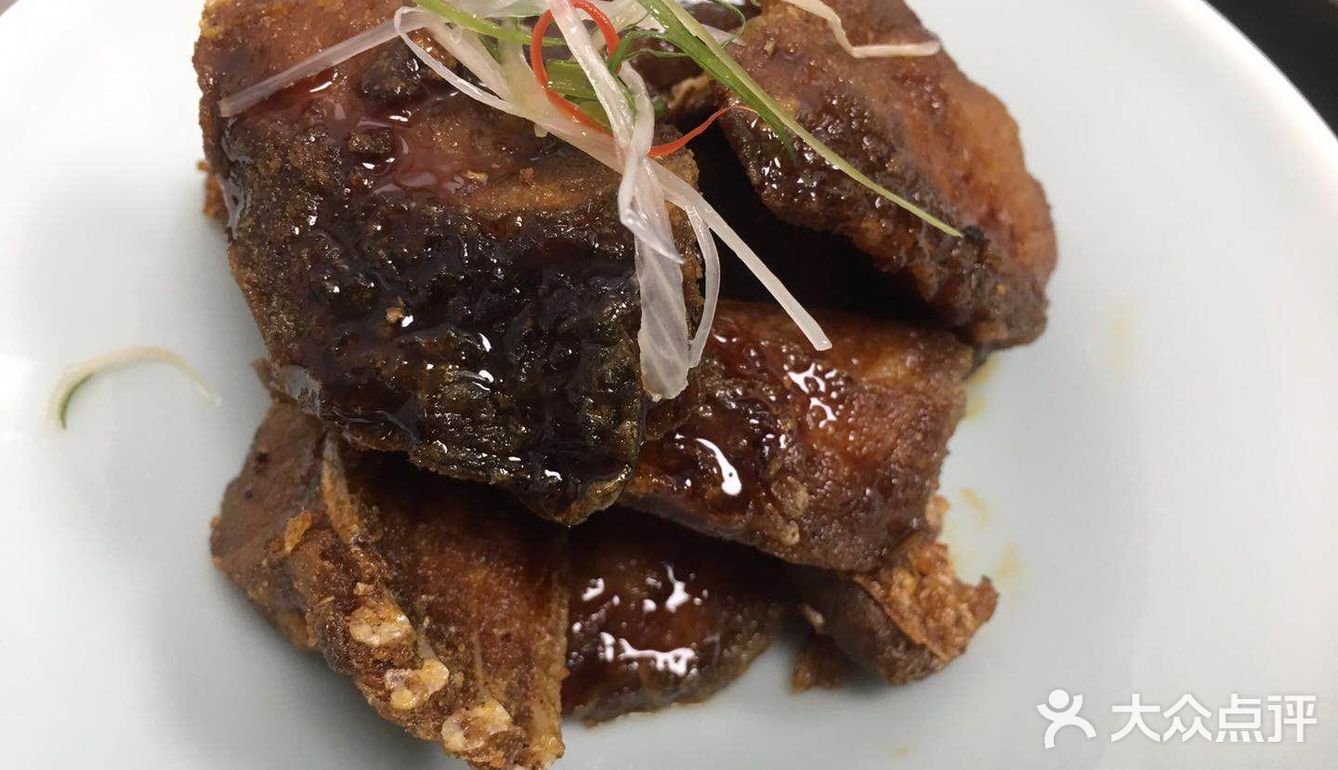 每次来到南翔馒头店都要排队真不愧是百年老店