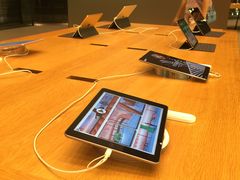 -Apple零售店(华贸购物中心店)