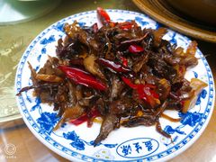 油菌鸡枞-龙姐私房菜(和顺古镇店)