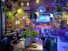 -临界音乐酒馆·小龙虾·江湖菜(华熙LIVE·鱼洞店)