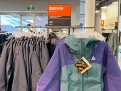 -百年港湾奥特莱斯(香炉礁店)