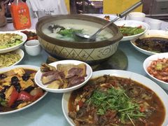 -天乐农家鱼头王(天目湖店)