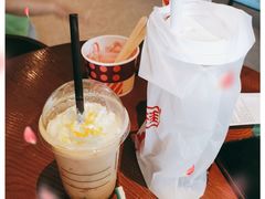 -星巴克(宝山万达店)