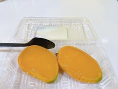 -志龙皇冠吃货椰子铺