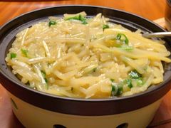 高汤煨土豆丝水芹-老江南春·中国龙菜(衡山路店)