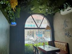靠窗位-湘当爱·鲜煮现炒(松岗立业路店)