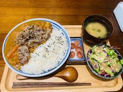 咖喱肥牛饭-肥朵食堂(带梦胡同店)