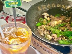 -费大厨辣椒炒肉(黄兴中心广场店)