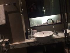 -上海龙之梦万丽酒店