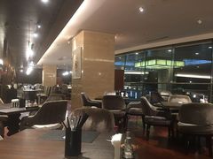 大堂-乐咖啡西餐厅(太湖皇冠假日酒店)