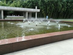 android_upload_pic-上海市龙华烈士陵园