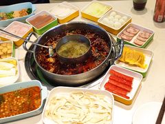 -蛙两只美蛙鱼头火锅(恒茂店)