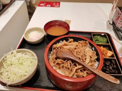 -牛邸·烧肉饭(来福士店)