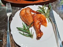 -LESCEDARS Brasserie Bistro香柏树