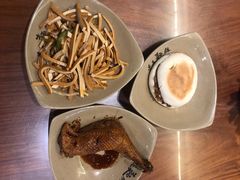 -亮亮面馆(经六路店)