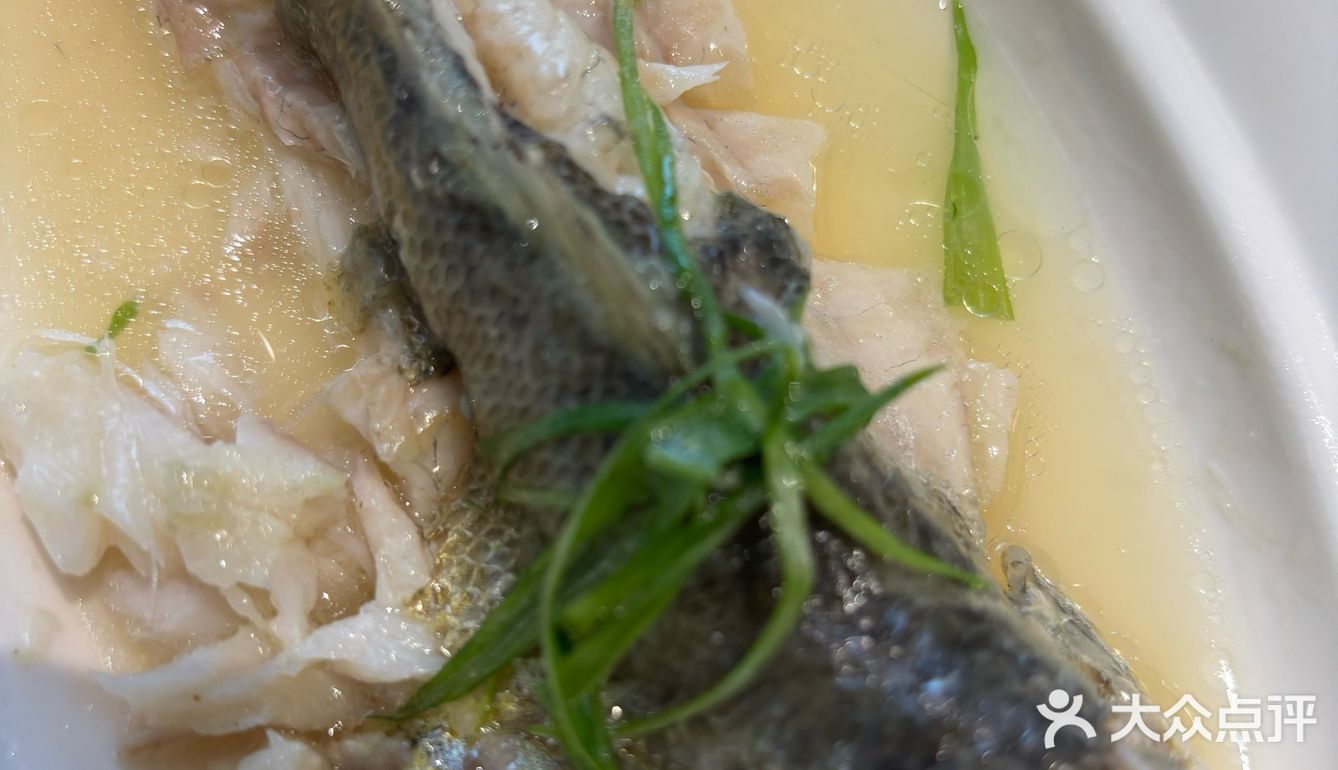 招牌清蒸黄花鱼🐟重点推荐～湾里中山店～