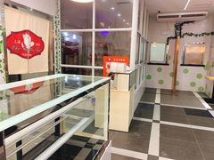 -白玉兰食品(中山公园龙之梦店)