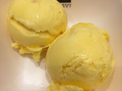 芒果冰激凌-满记甜品(万科广场店)