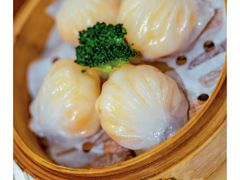 -广州中心皇冠假日酒店·百粤楼