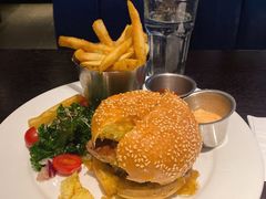 鹅肝芝士和牛汉堡-bluefrog蓝蛙(恒隆广场店)