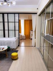 -简悦美塑·徒手点穴减肥