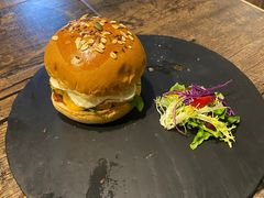 -HIGH FIVE哈福手工汉堡(桂林路店)