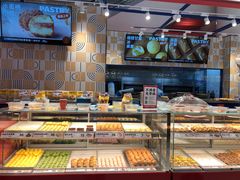 面包甜点陈列柜-東更道点心行(崂山丽达店)