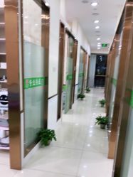 -苗医生专业祛痘·皮肤管理