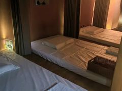 -泰·菩提树下[泰式按摩x精油SPAx肩颈头疗](新景店)