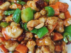 -明月食府(二区干二路店)