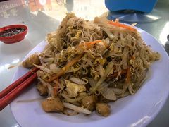 鸡球炒米粉-新峰肉骨茶