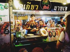 -席娜卡琳火车铁道夜市
