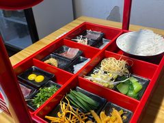 -勺子米线·云南传统小吃市集(四方街店)