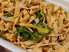 香拌熏豆卷.-新兴园饺子馆(北京百子湾店)