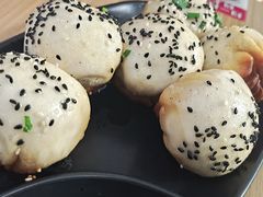 -小杨生煎(金山百联购物中心3楼店)