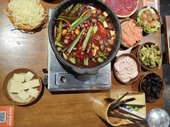 -黔有有贵州酸汤夺夺粉火锅(五味十字店)