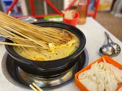 -钢管厂五区小郡肝串串香(蜀都万达店)
