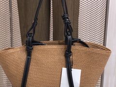 -ZARA(大上海时代广场店)