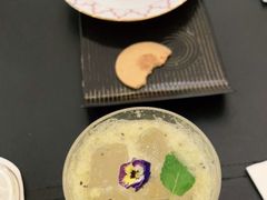 -Salon de The de Joel Robuchon(外滩18号店)