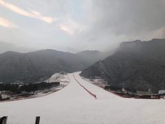 -石京龙滑雪场-停车场
