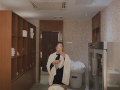 -龙山酒店温泉