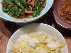-聚鑫朋酸菜肥肠(九龙仓店)