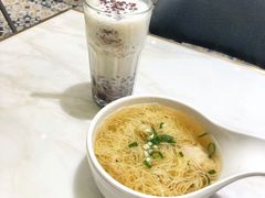 -新大咀港式茶餐厅(宝山万达店)